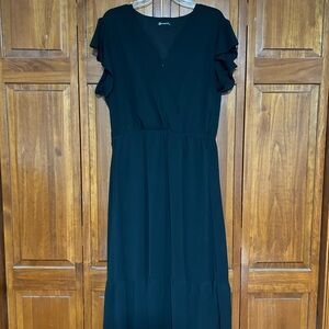 Chic Black Midi Dress with Ruffle Sleeves